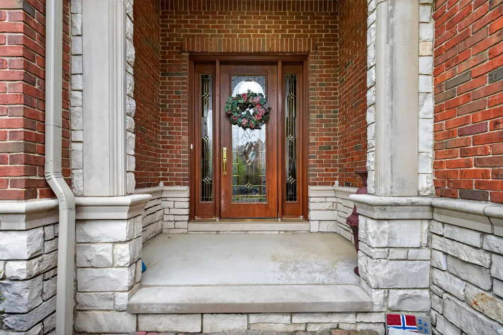 62734 Morningside Drive Washington Township MI 48094