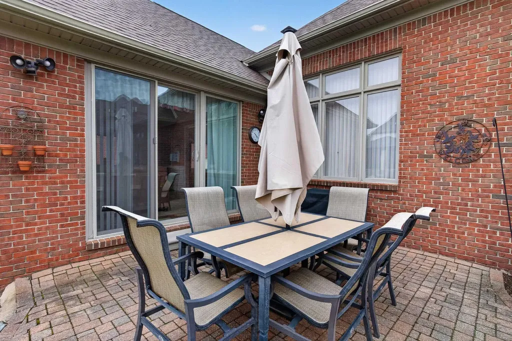 62734 Morningside Drive Washington Township MI 48094