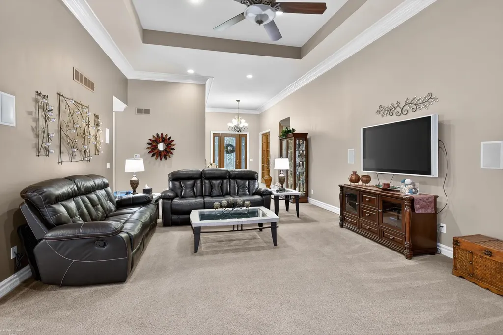 62734 Morningside Drive Washington Township MI 48094