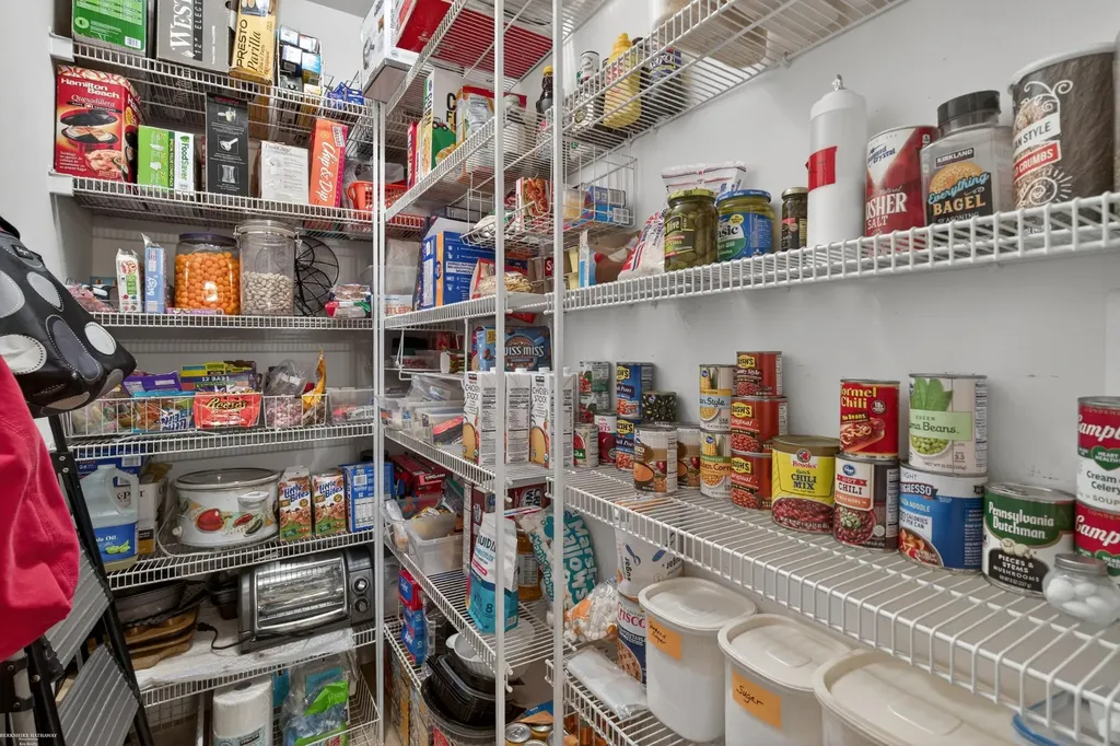 62734 Morningside Drive Washington Township MI 48094