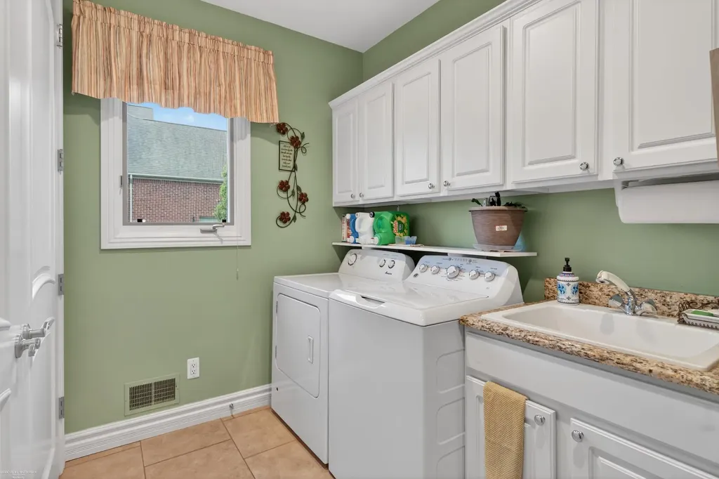62734 Morningside Drive Washington Township MI 48094