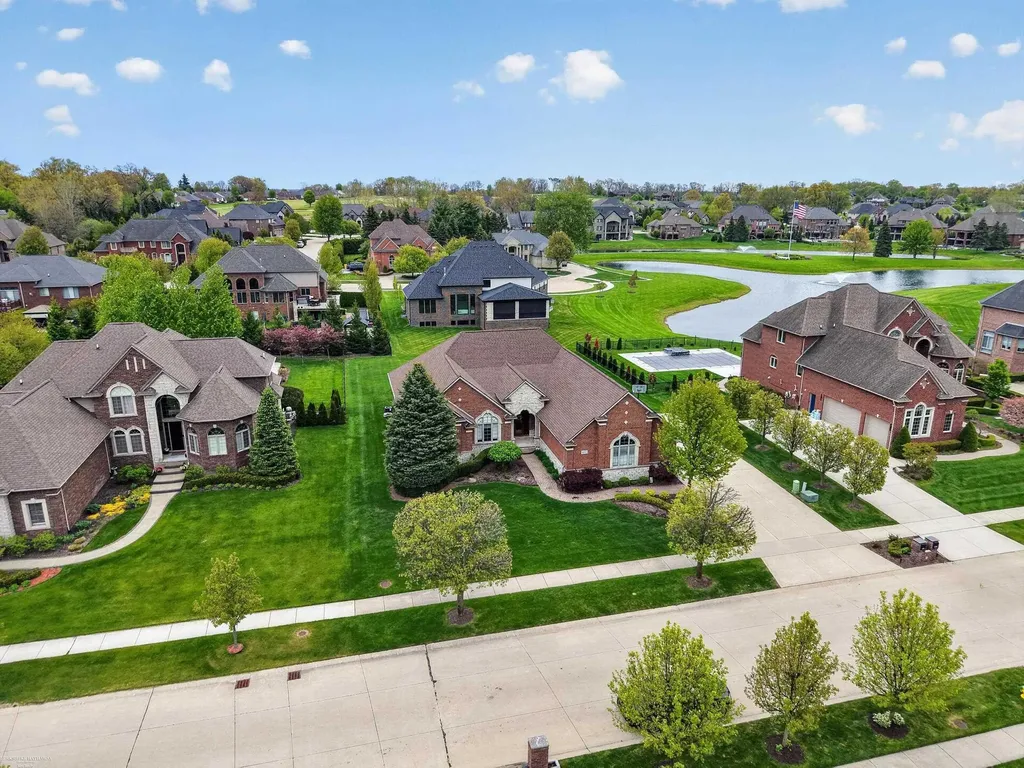 62734 Morningside Drive Washington Township MI 48094