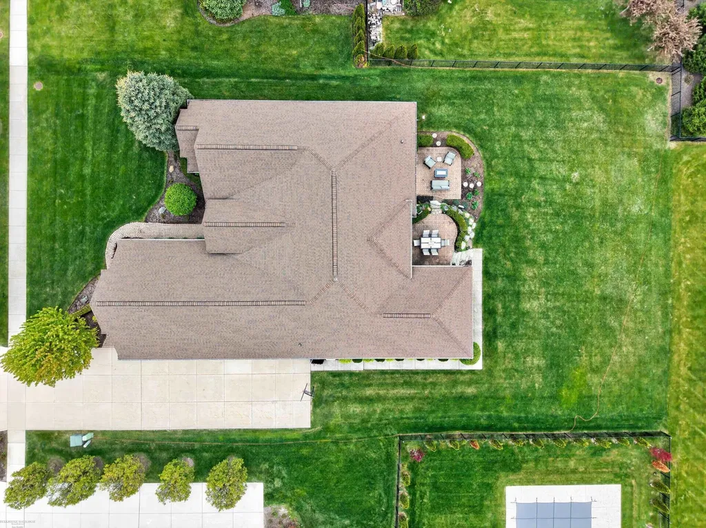 62734 Morningside Drive Washington Township MI 48094