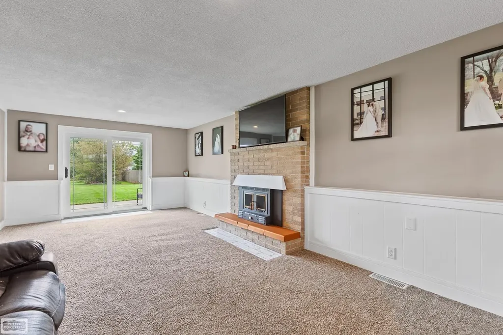 5741 N. Adrian Hwy. Road Raisin Township MI 49221