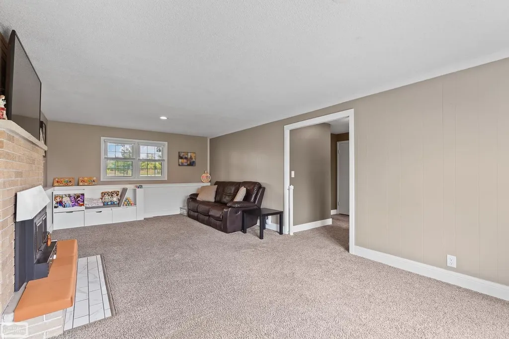 5741 N. Adrian Hwy. Road Raisin Township MI 49221