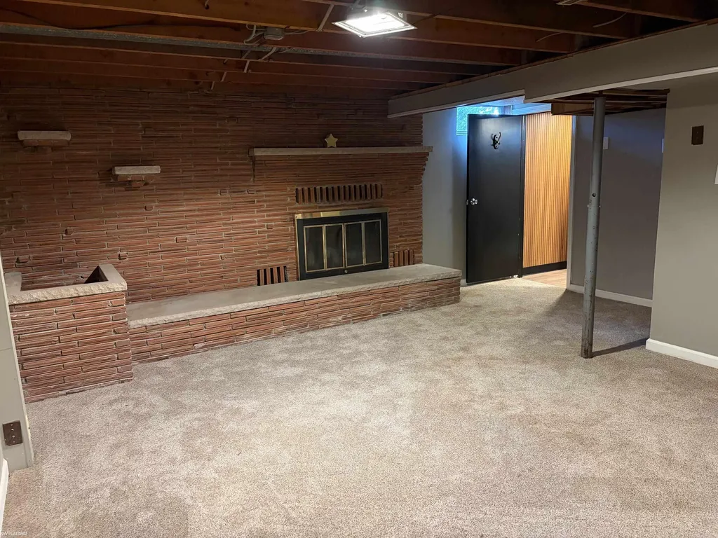 2436 20th Avenue Port Huron City MI 48060