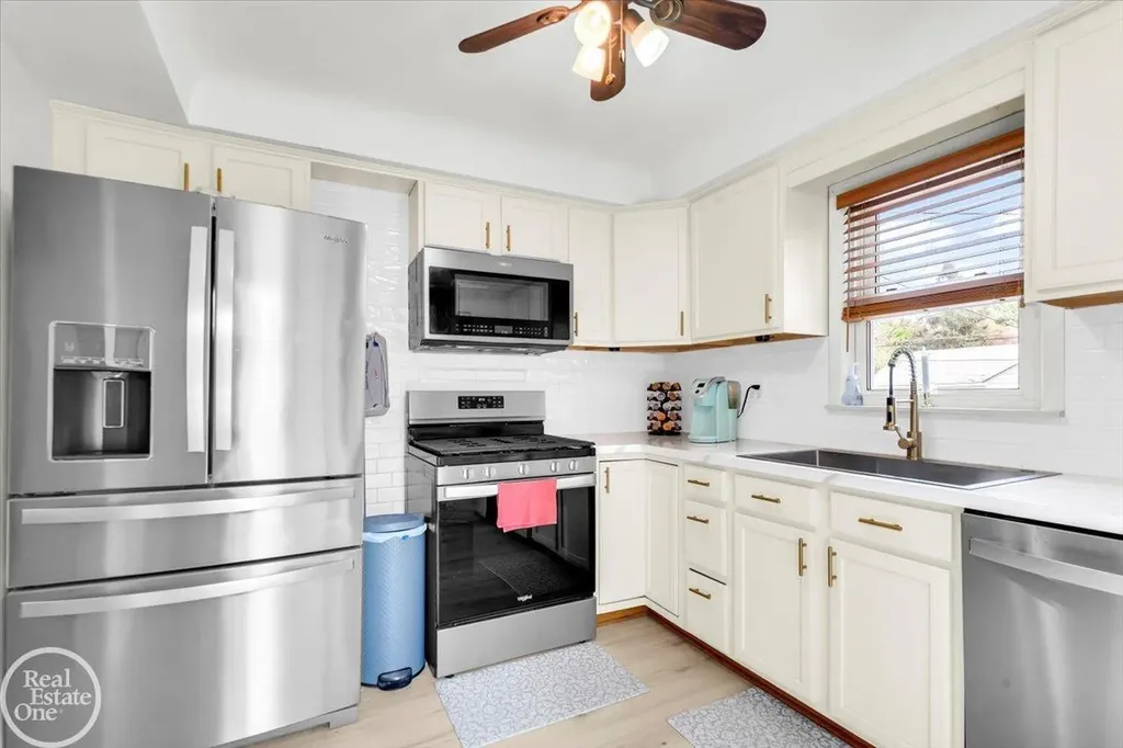 47840 Greenview Road Shelby Charter Township MI 48317