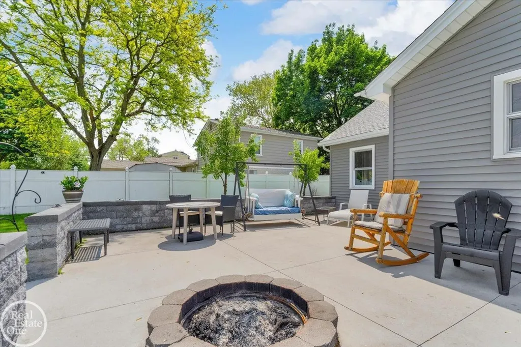 47840 Greenview Road Shelby Charter Township MI 48317