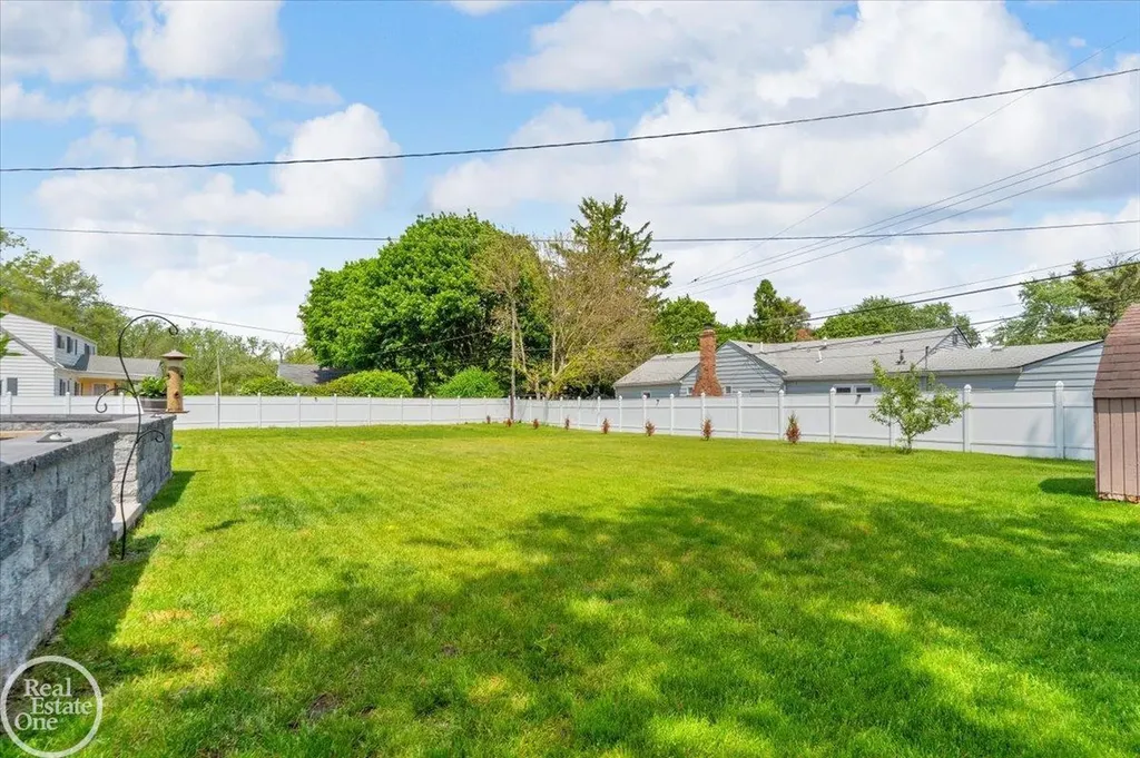 47840 Greenview Road Shelby Charter Township MI 48317