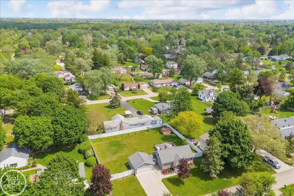 47840 Greenview Road Shelby Charter Township MI 48317