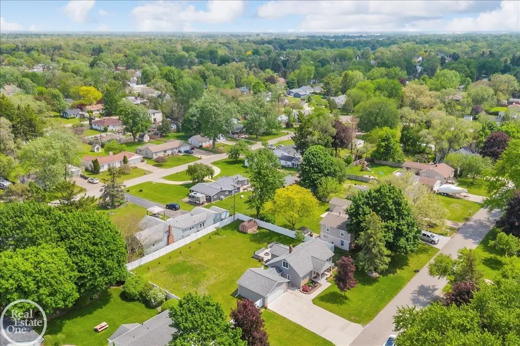 47840 Greenview Road Shelby Charter Township MI 48317