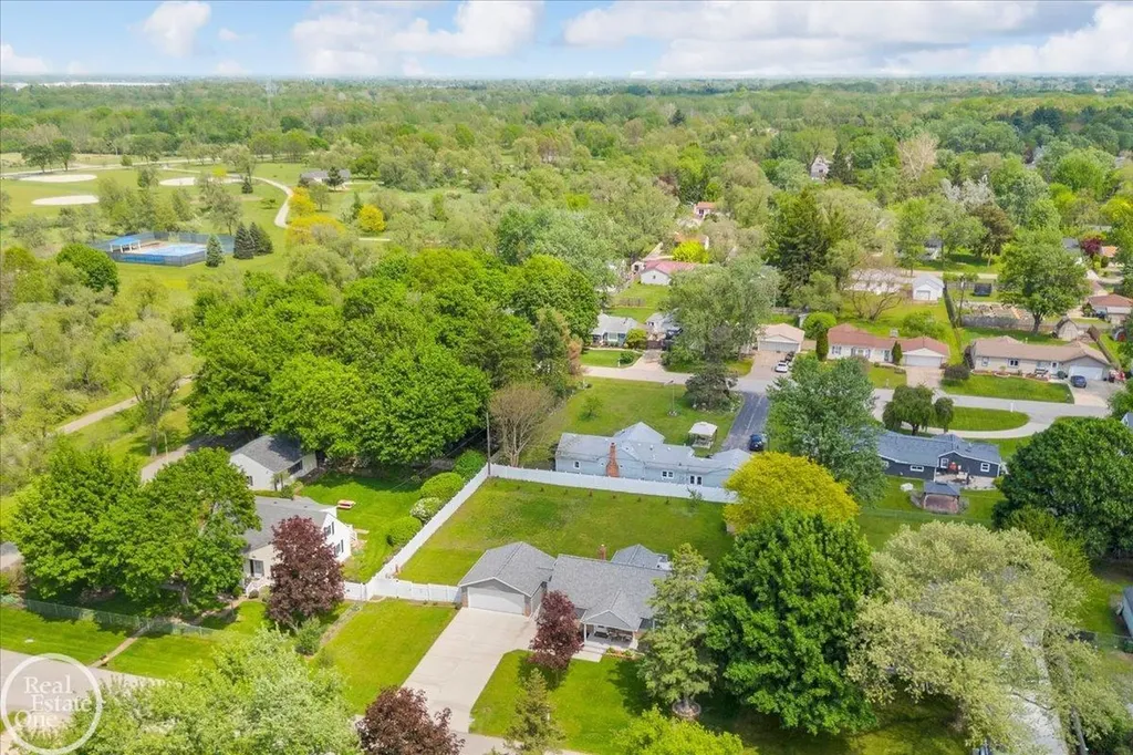 47840 Greenview Road Shelby Charter Township MI 48317