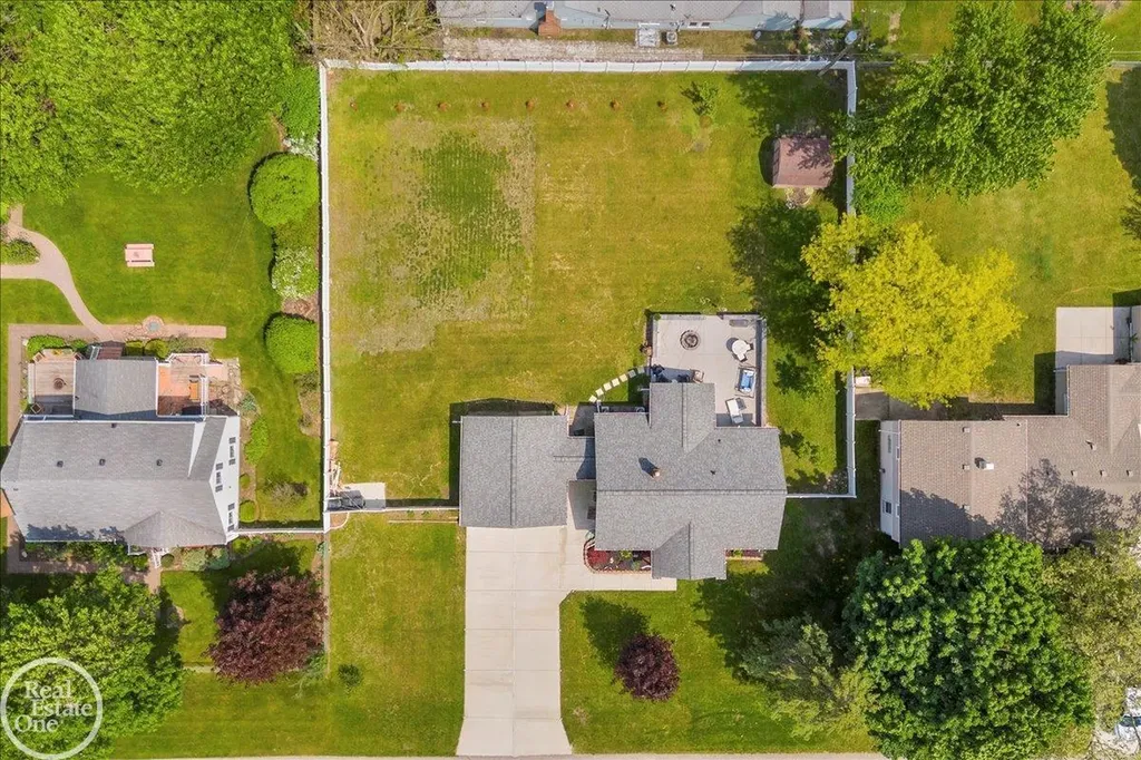 47840 Greenview Road Shelby Charter Township MI 48317