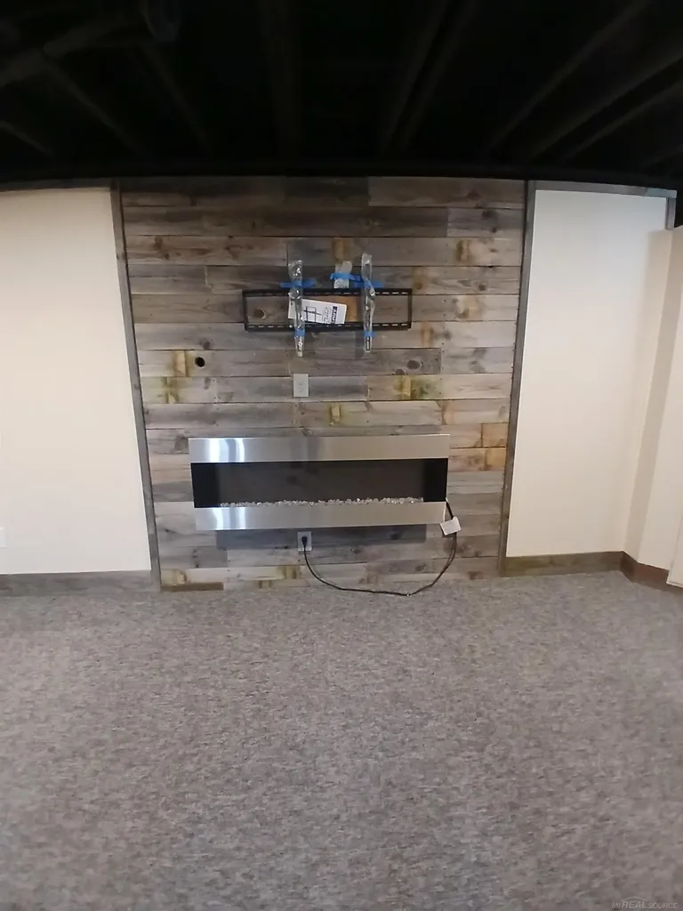 24675 Ridgecroft Avenue Eastpointe City MI 48021
