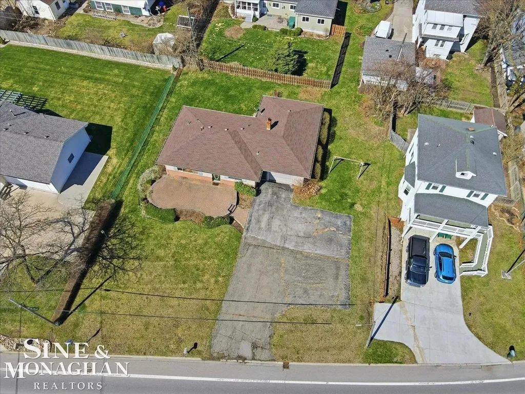 1350 Oakland Avenue St. Clair City MI 48079