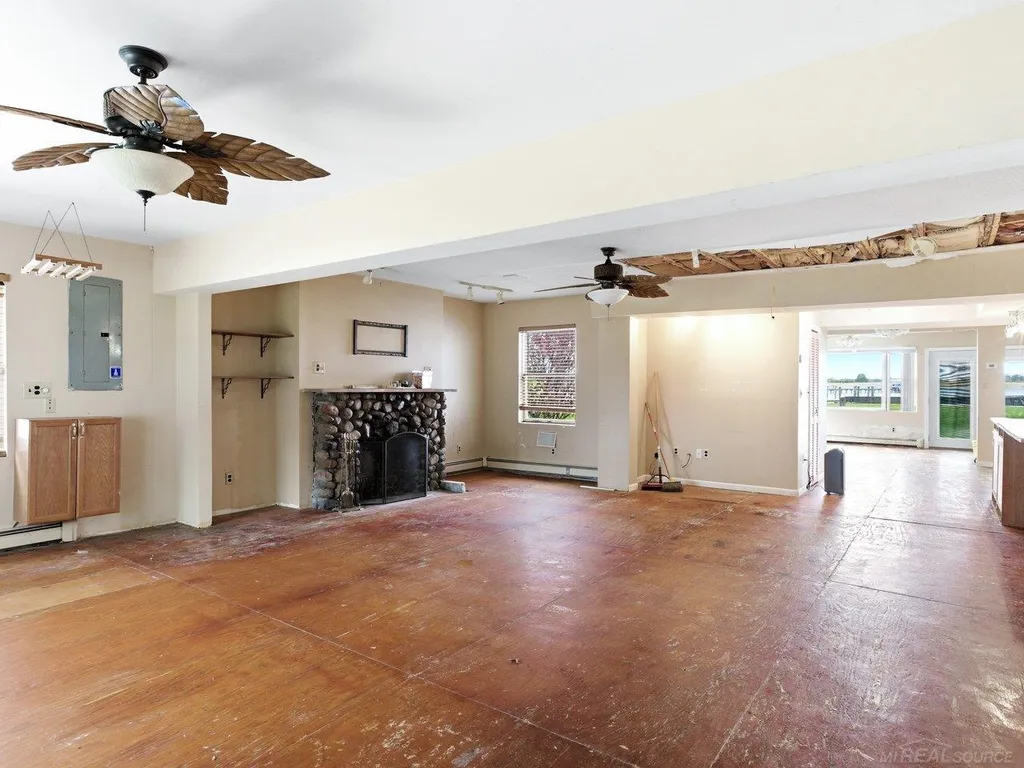 6143 Pointe Tremble Road Clay Township MI 48001