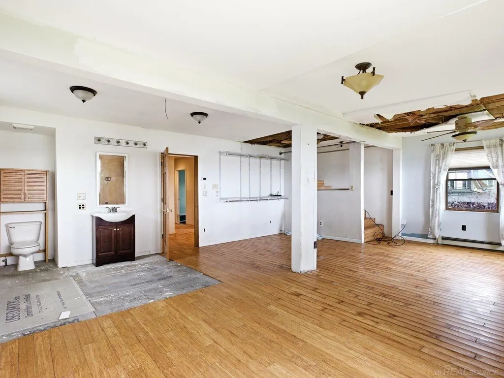 6143 Pointe Tremble Road Clay Township MI 48001
