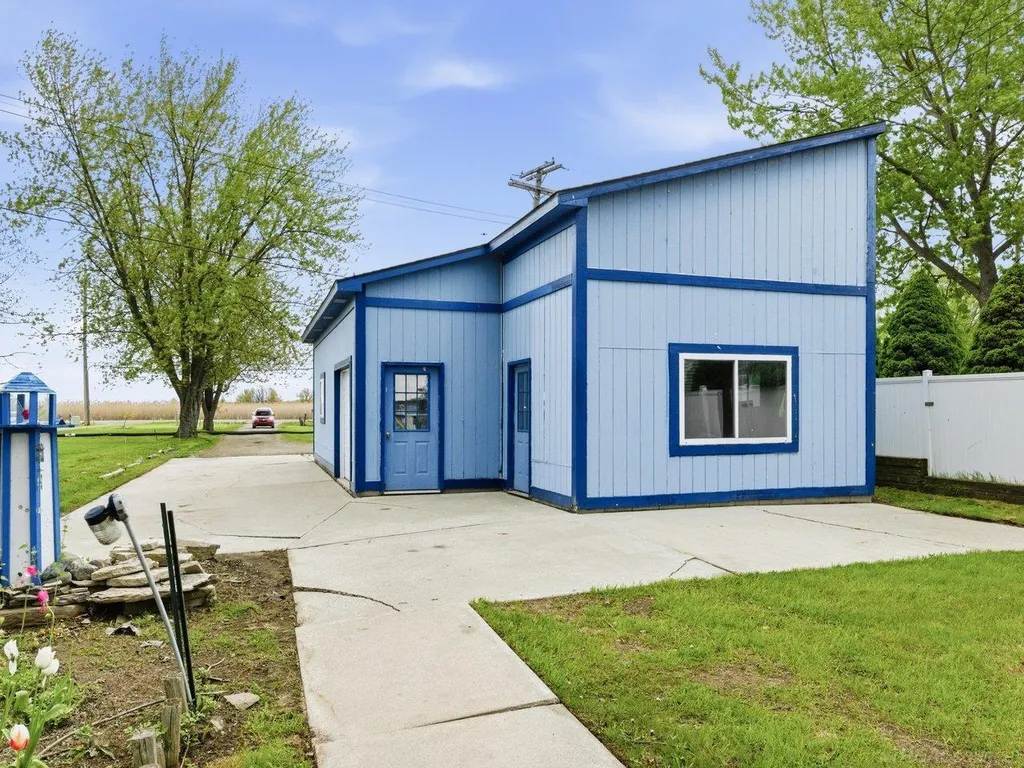 6143 Pointe Tremble Road Clay Township MI 48001