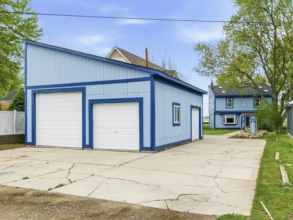 6143 Pointe Tremble Road Clay Township MI 48001