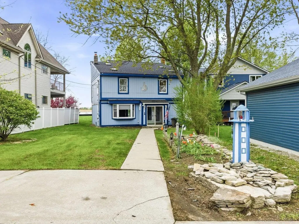 6143 Pointe Tremble Road Clay Township MI 48001