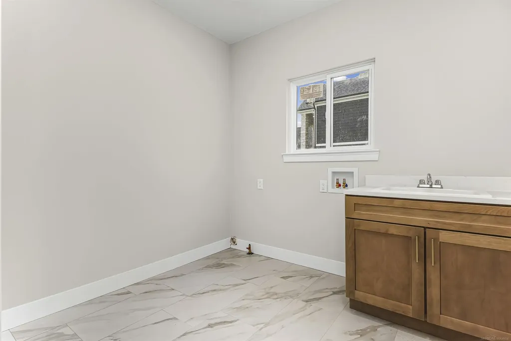 6519 Jamie Lane Grand Blanc Charter Township MI 48439