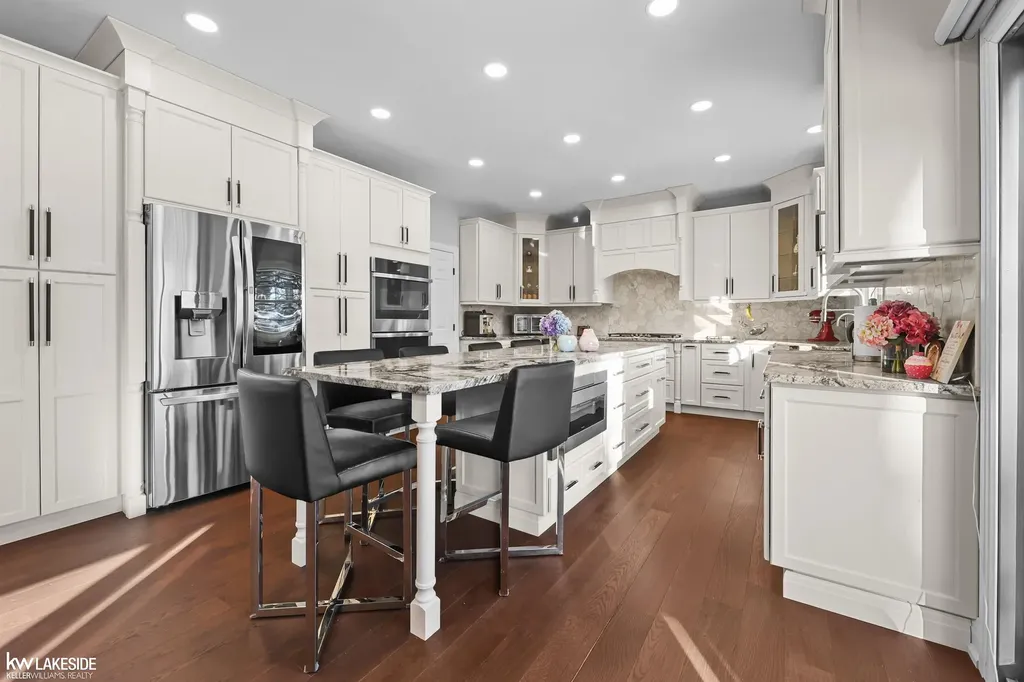 1440 Woodbridge Lane Wixom City MI 48393
