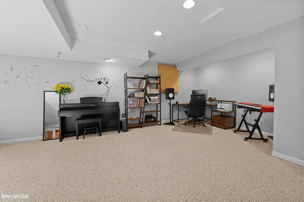 1440 Woodbridge Lane Wixom City MI 48393