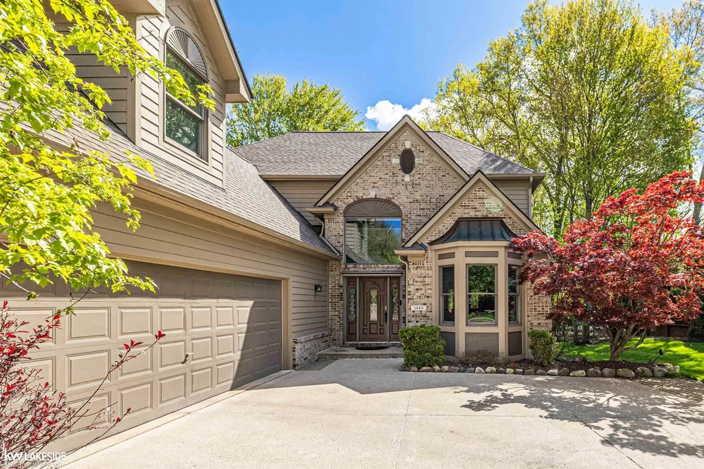 1440 Woodbridge Lane Wixom City MI 48393