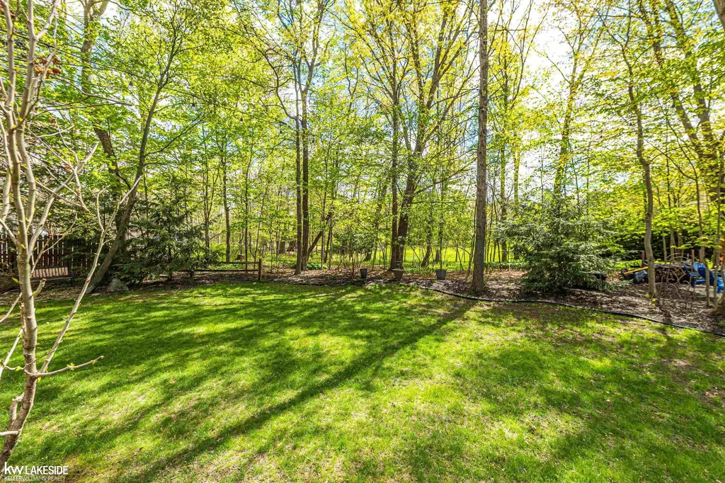 1440 Woodbridge Lane Wixom City MI 48393