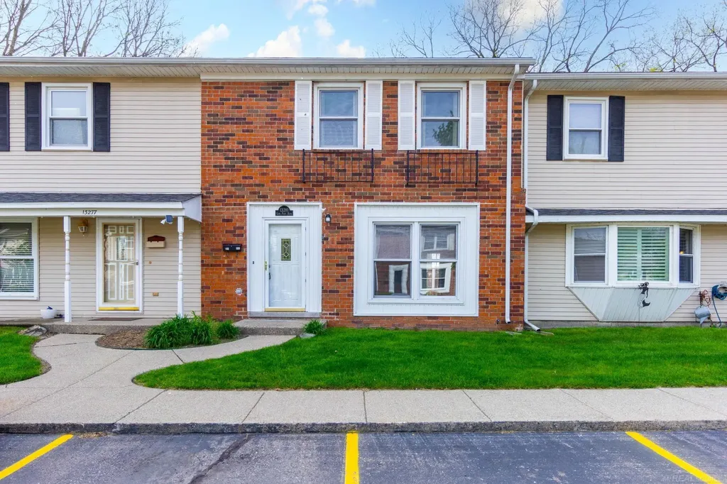 13281 Lake Point Boulevard Van Buren Charter Township MI 48111