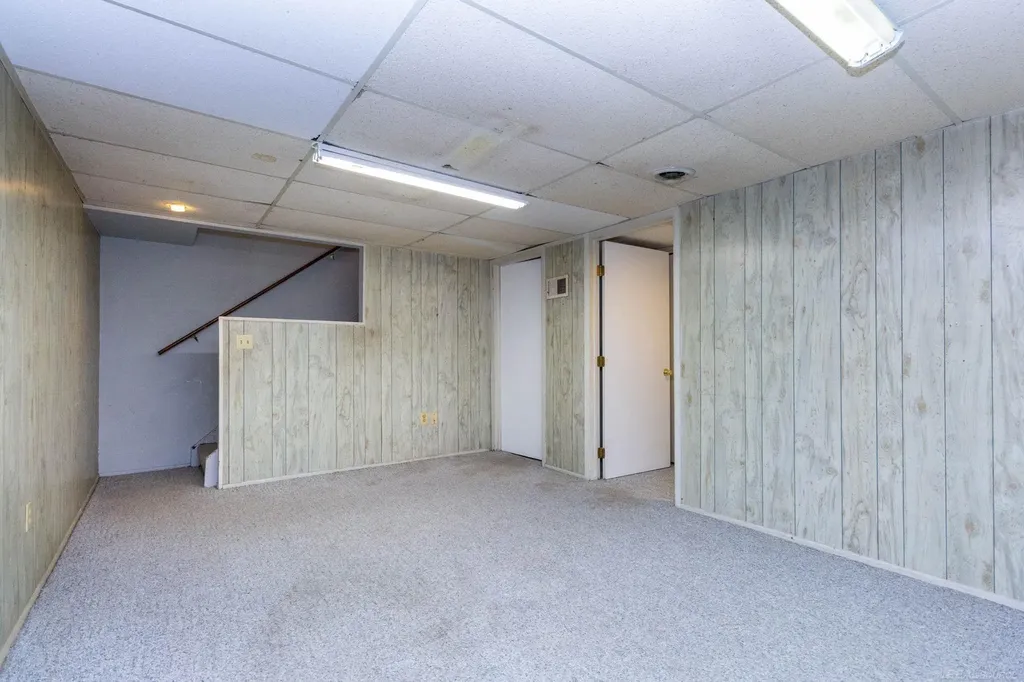 13281 Lake Point Boulevard Van Buren Charter Township MI 48111