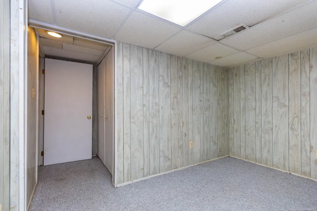 13281 Lake Point Boulevard Van Buren Charter Township MI 48111
