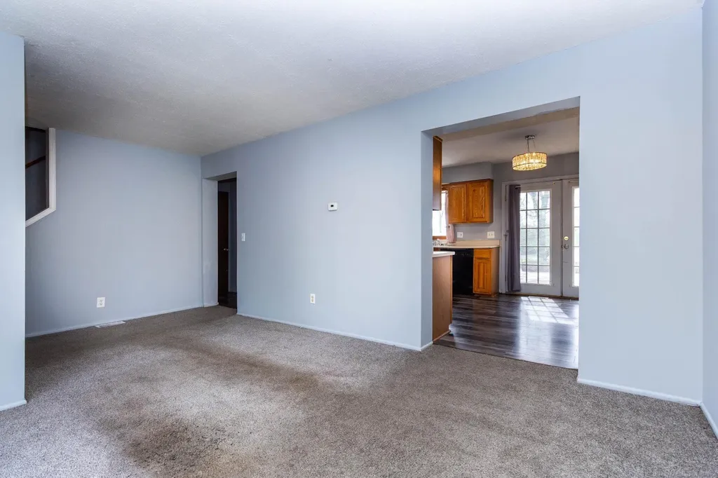 13281 Lake Point Boulevard Van Buren Charter Township MI 48111