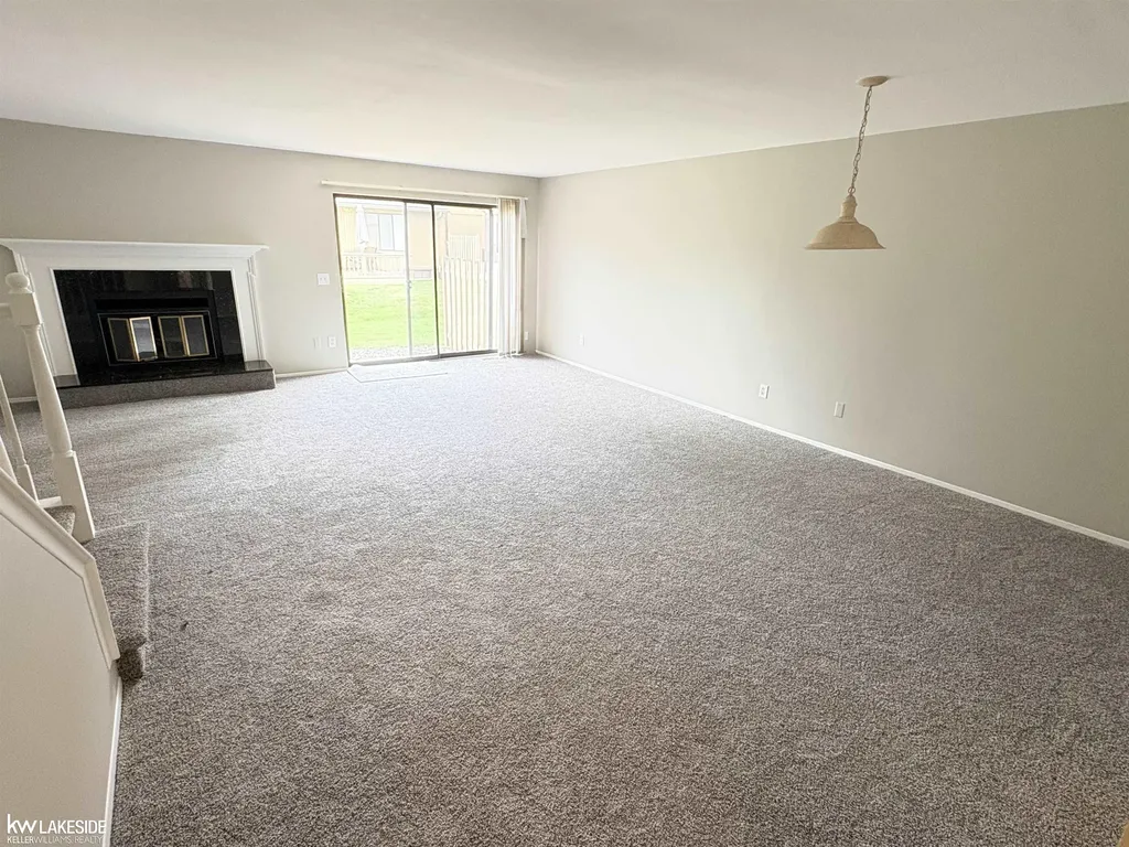 616 Byron Ct Road Rochester City MI 48307