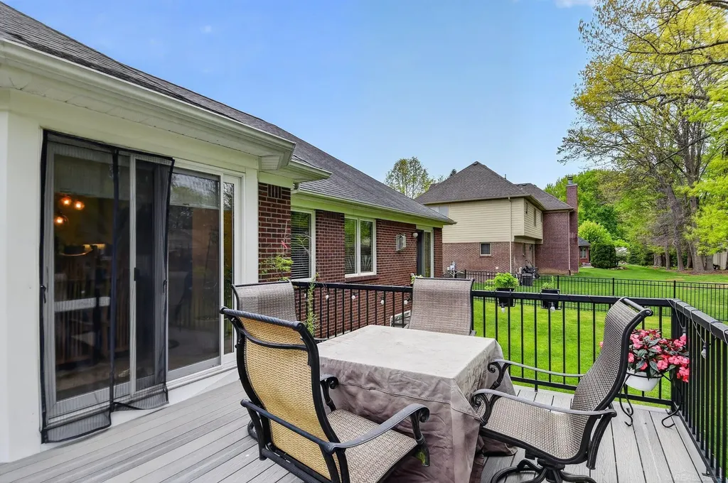 53226 Williams Way Shelby Charter Township MI 48316