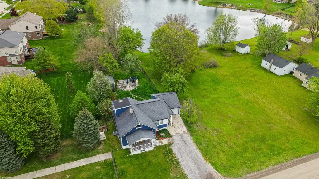 53990 Chesterfield Road Chesterfield Township MI 48051
