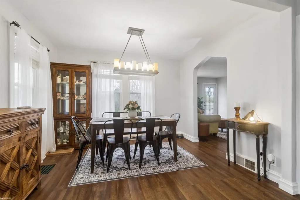 53990 Chesterfield Road Chesterfield Township MI 48051