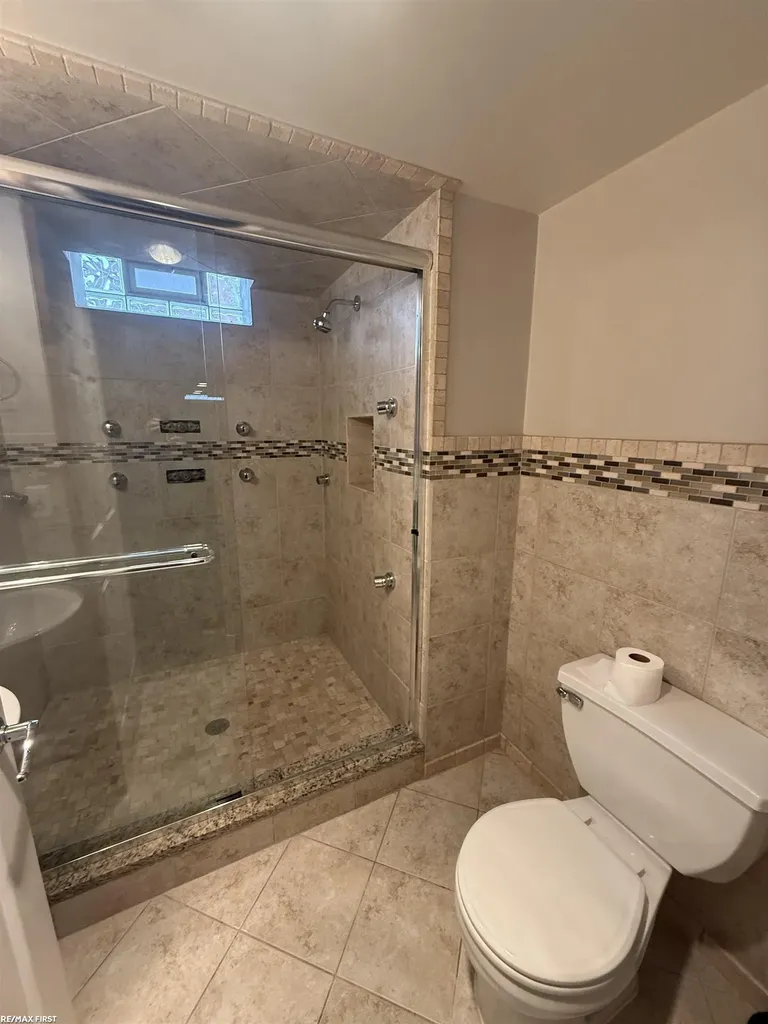 17851 Rainbow Street Fraser City MI 48026
