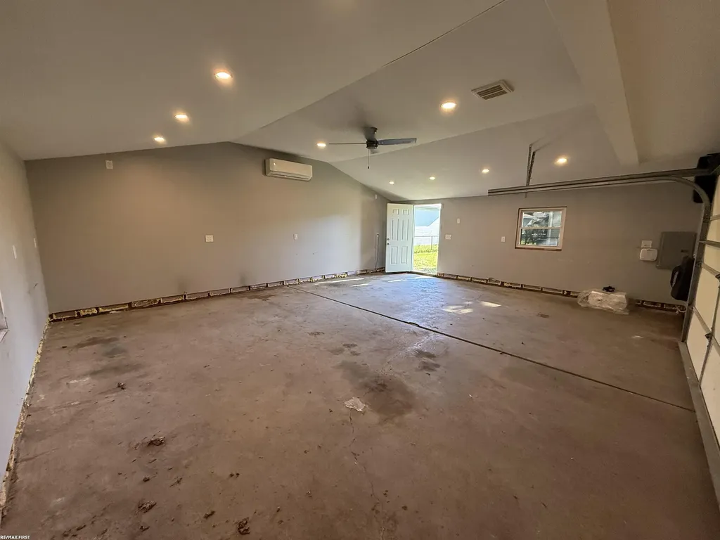 17851 Rainbow Street Fraser City MI 48026