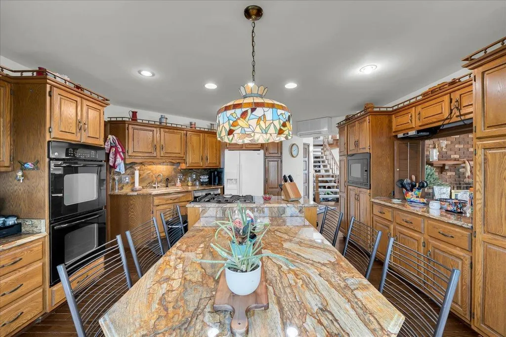 523 Lathrop Avenue Algonac City MI 48001