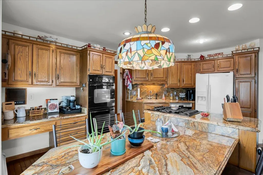 523 Lathrop Avenue Algonac City MI 48001