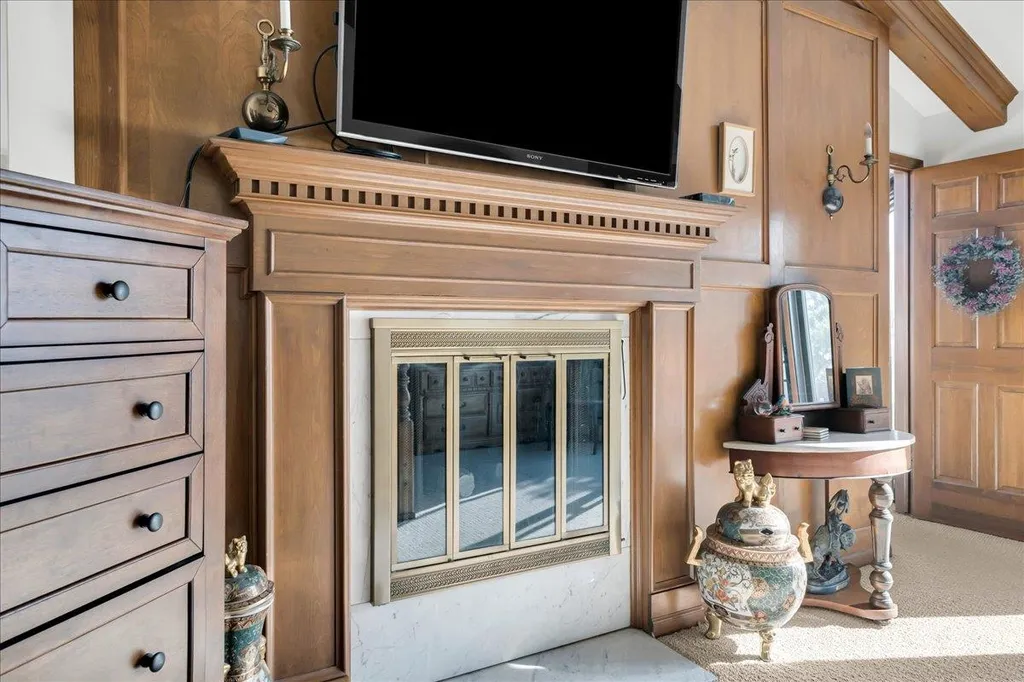 523 Lathrop Avenue Algonac City MI 48001