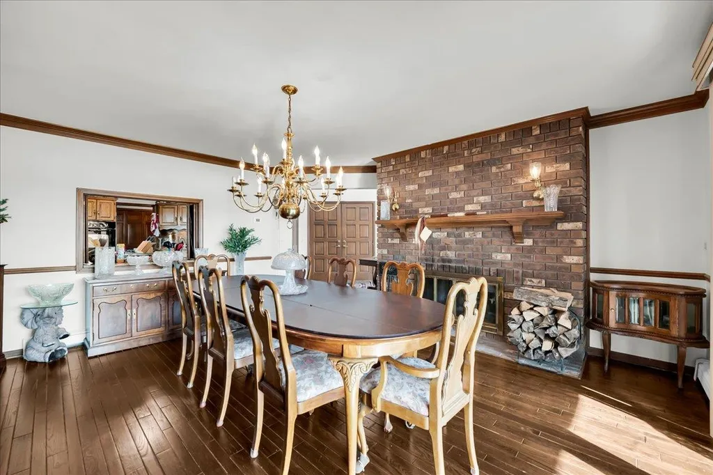 523 Lathrop Avenue Algonac City MI 48001