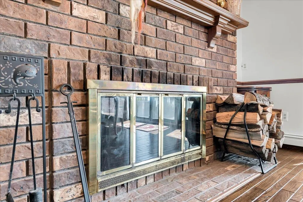 523 Lathrop Avenue Algonac City MI 48001