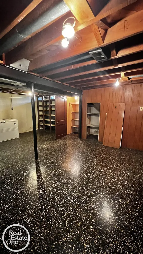 37223 Barrington Drive Sterling Heights City MI 48312