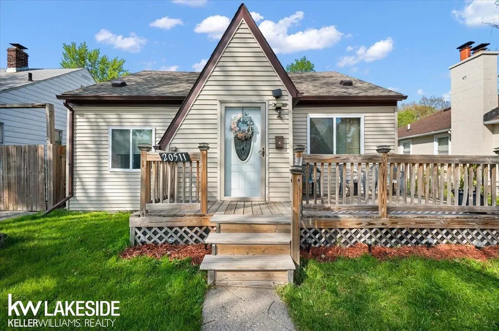 20511 Kenosha Street Harper Woods City MI 48225