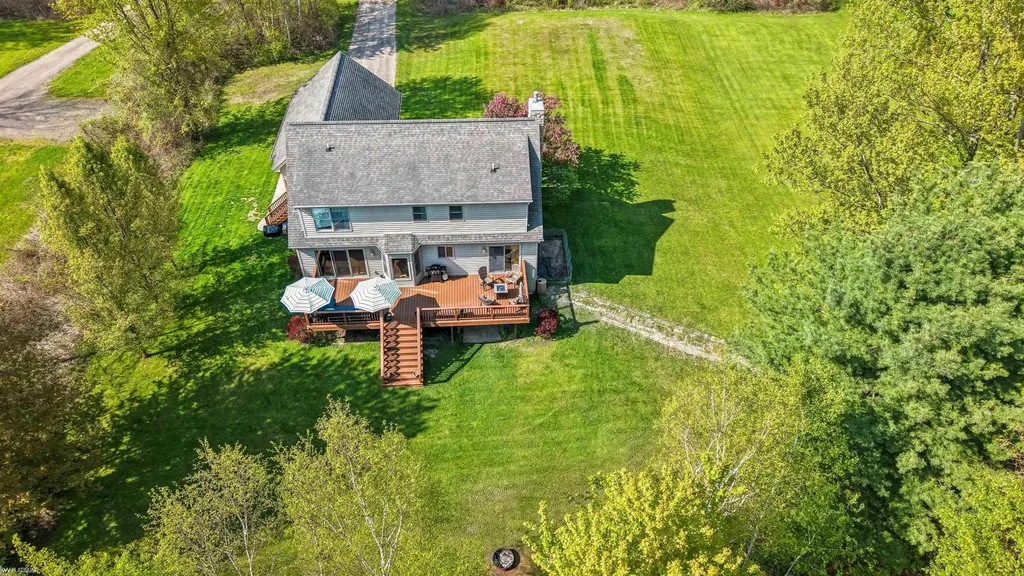 6527 Genaw Road Clay Township MI 48001