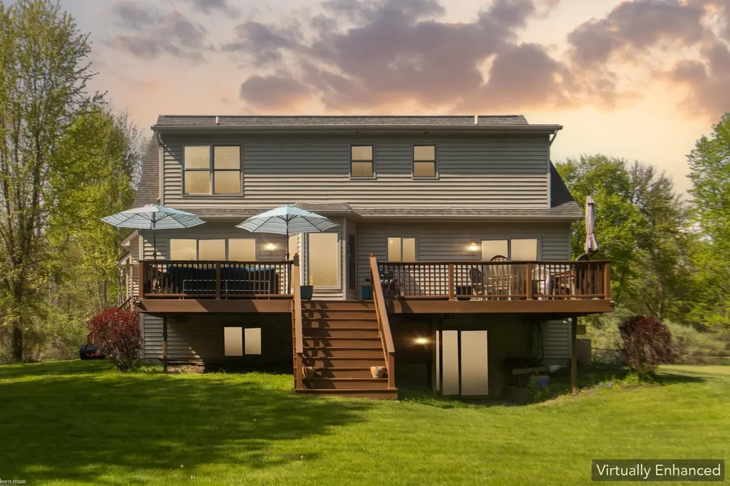 6527 Genaw Road Clay Township MI 48001