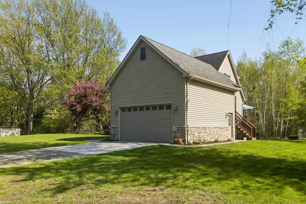 6527 Genaw Road Clay Township MI 48001