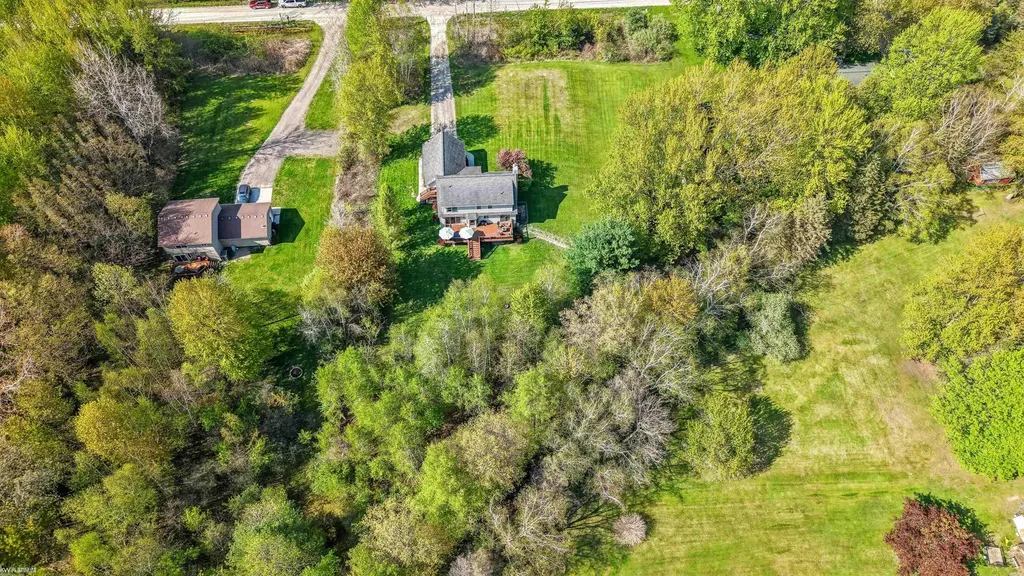 6527 Genaw Road Clay Township MI 48001